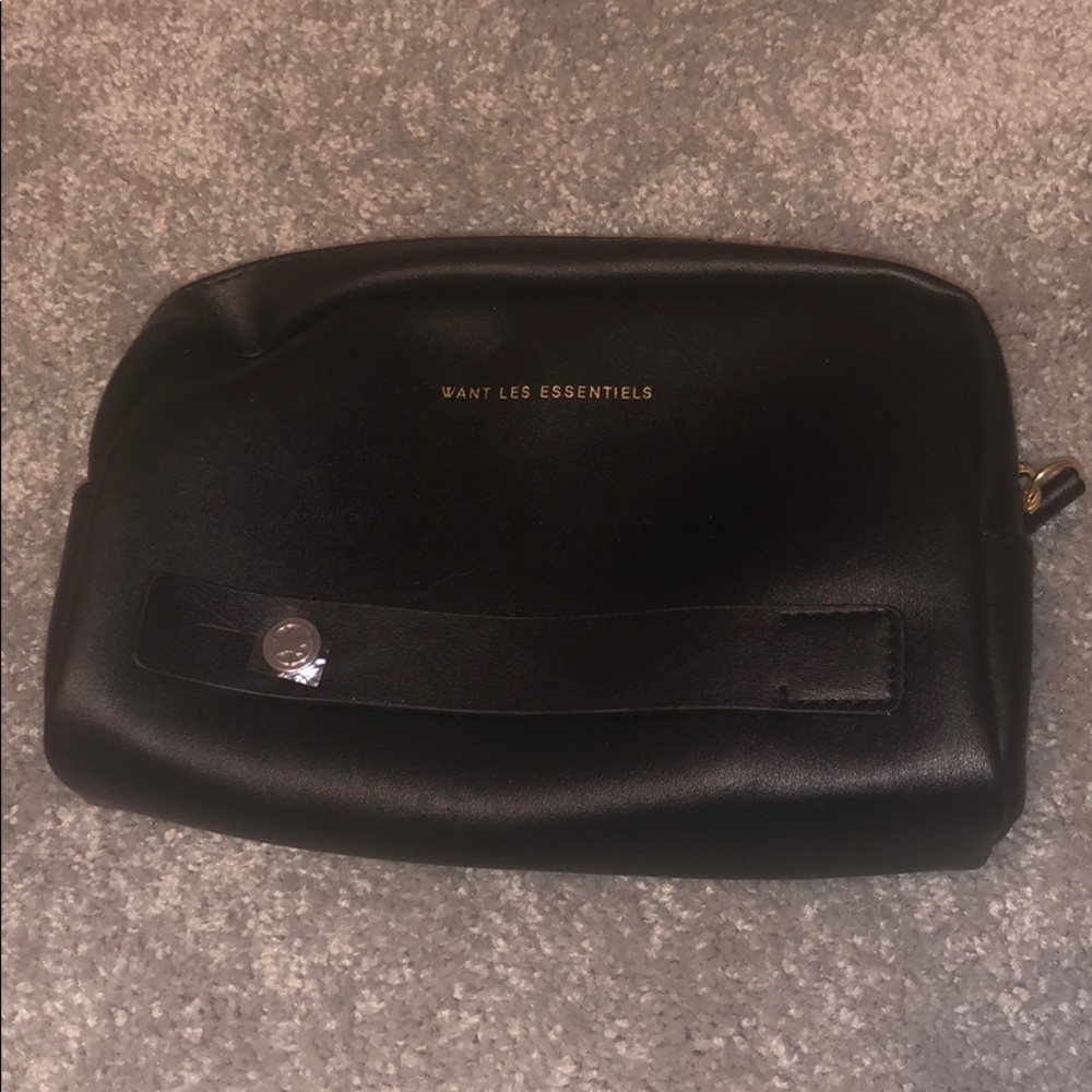 Want Les Essentials Air Canada bag